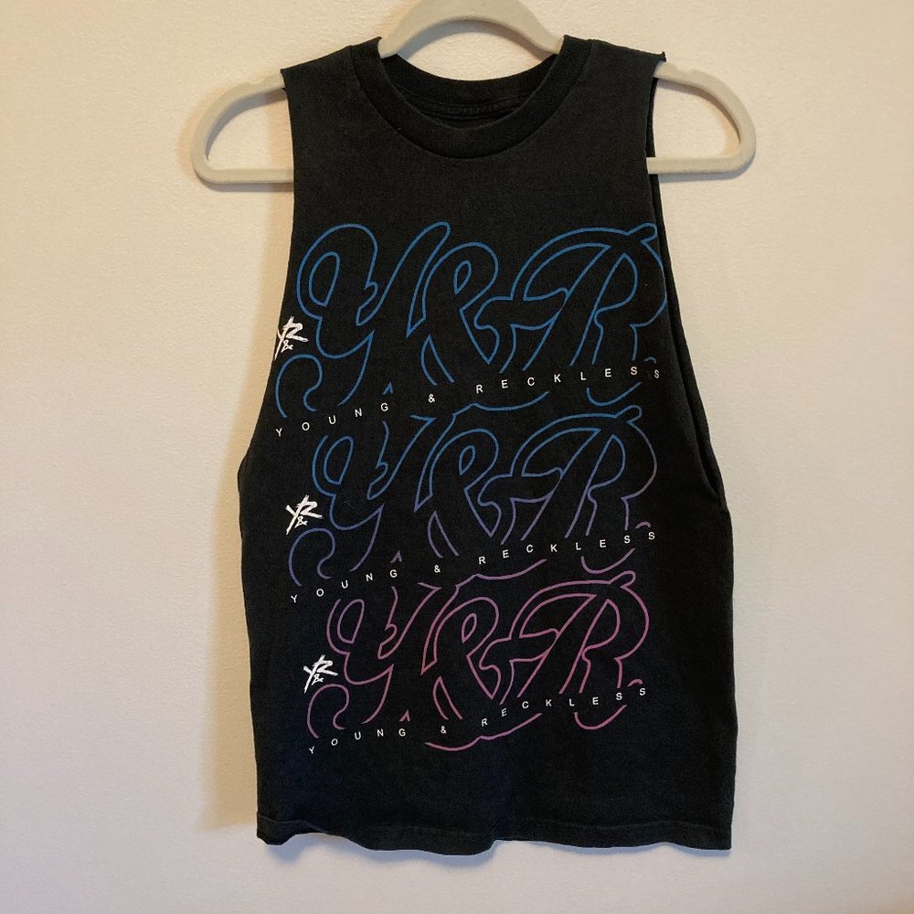 Young & Reckless Men's T-Shirt Cut Off Sleeves Tank Size M Black Blue Purple Tee